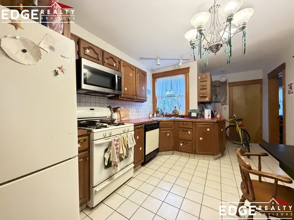 13 Berkshire St #2, Cambridge, MA 02141