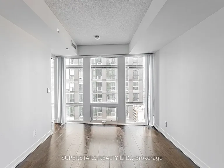 60 Shuter St #2610 — Photo 9