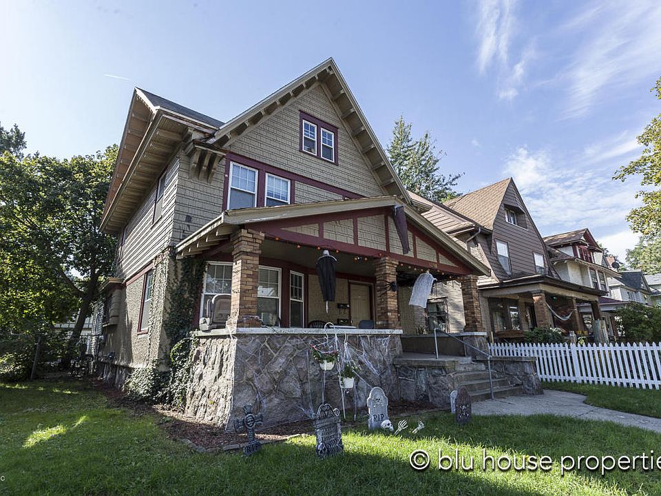 1st image of 1238 Wealthy St SE