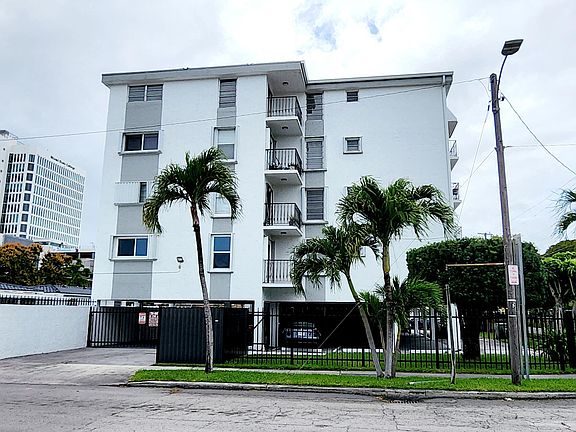 3rd image of 2500 SW 6th St APT 301