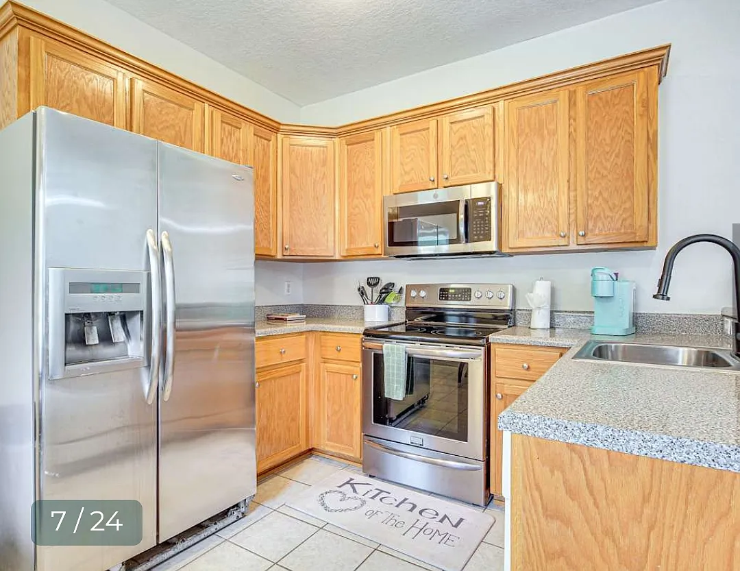 2 bed, 950 sqft, $1,800 — Photo 4