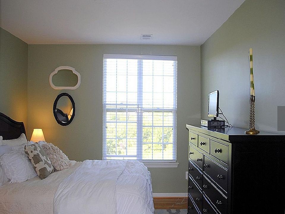 1st image of 21216 McFadden Sq Unit 405