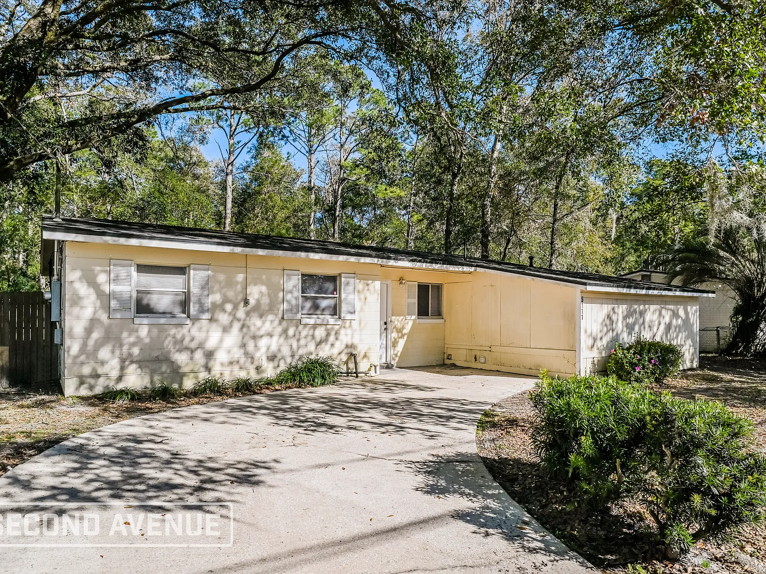 3 bed, 2.0 bath, 1236 sqft, $1,350 — Photo 1