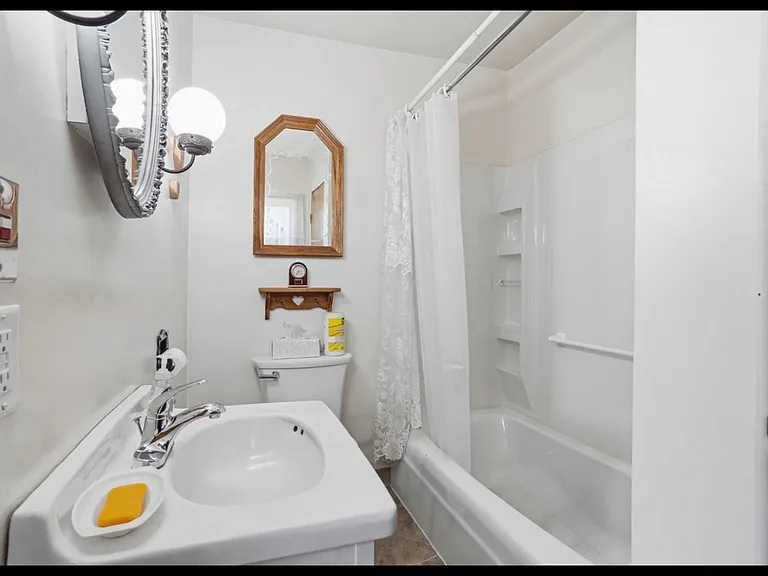 139 Springdale Rd — Photo 4