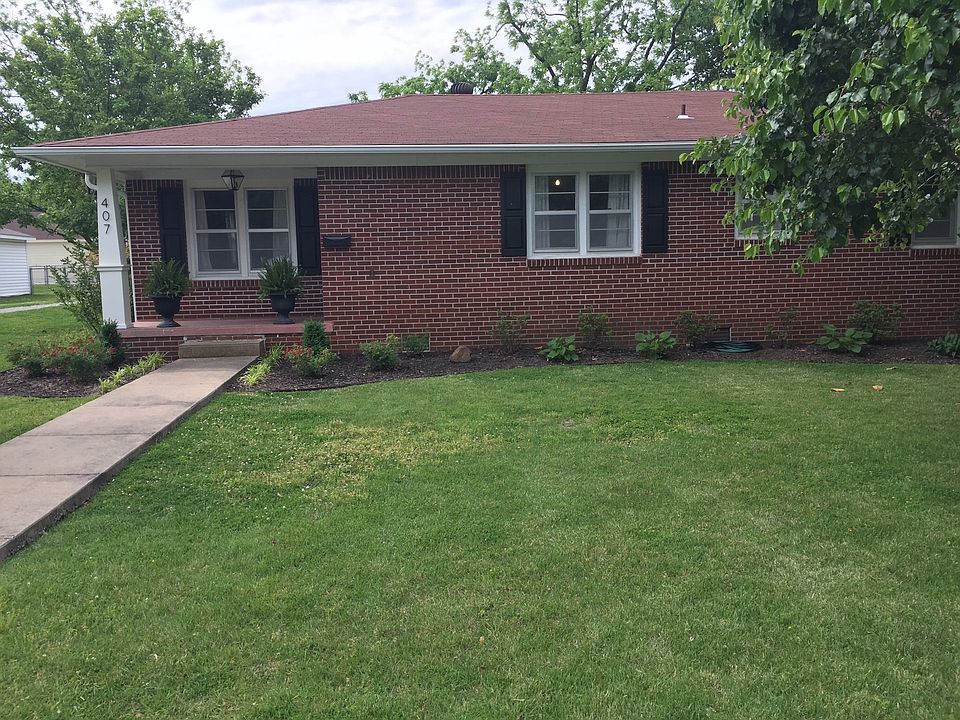 1st image of 407 NW 6th St