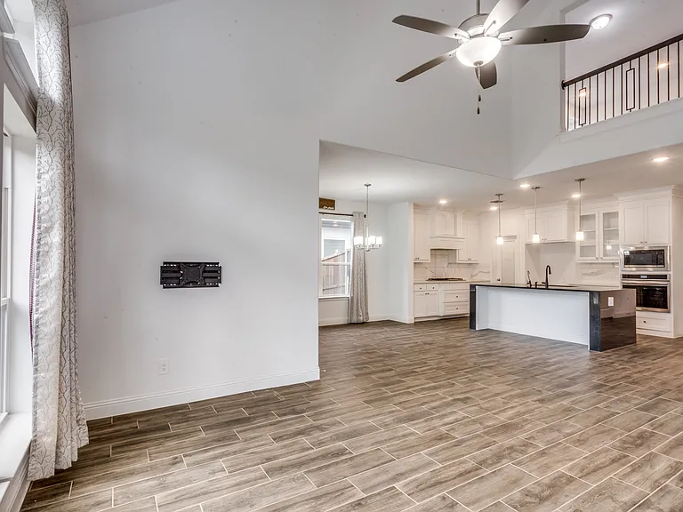 9448 Middle Ground Pl — Photo 13