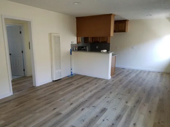 713 N Bunker Hill Ave, Los Angeles, CA 90012