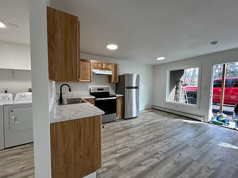 7726 Duben Ave #4 — Photo 6