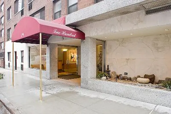 Rented by Douglas Elliman | media 20