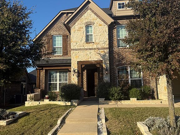 3rd image of 2517 Valley Glen Dr