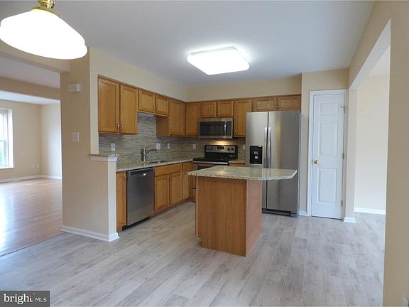 3rd image of 7 Guilford Pl