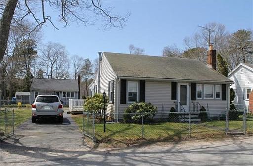 1st image of 15 Pleasant St