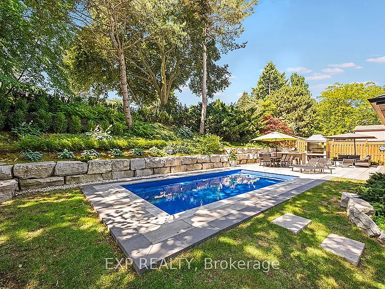 1410 Petrie Way — Photo 4