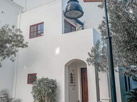 2nd image of 8333 N Via Paseo Del Norte Unit 1009