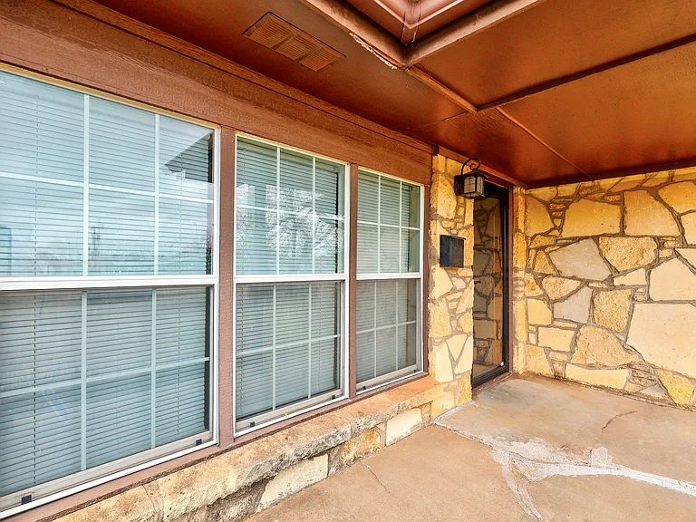 2849 Cambridge Ct — Photo 25