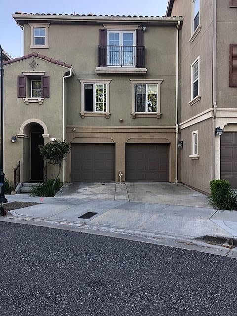 1st image of 792 Batista Dr