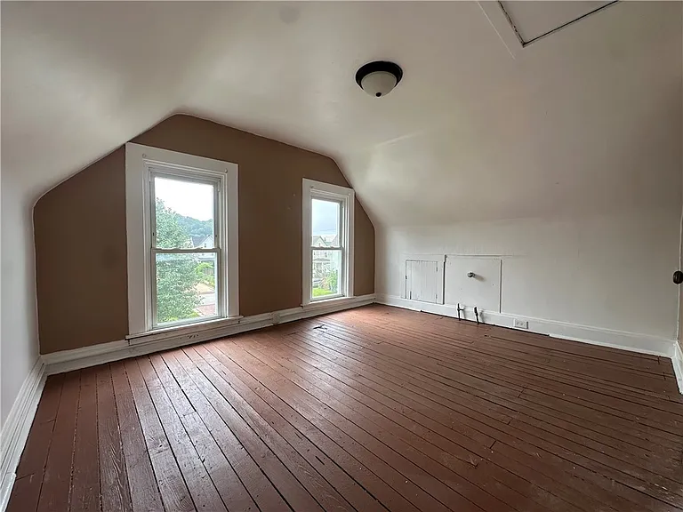 431 W Wayne St — Photo 24
