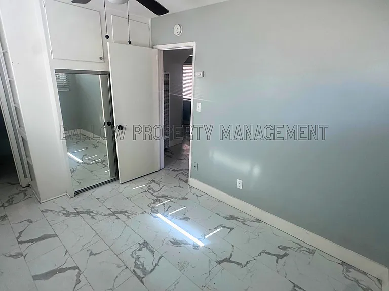 2141 E 16th St #2141 — Photo 2