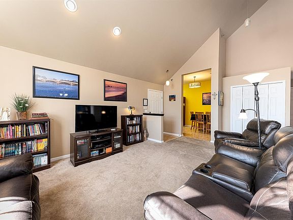 4th image of 5952 E Island Dr #29
