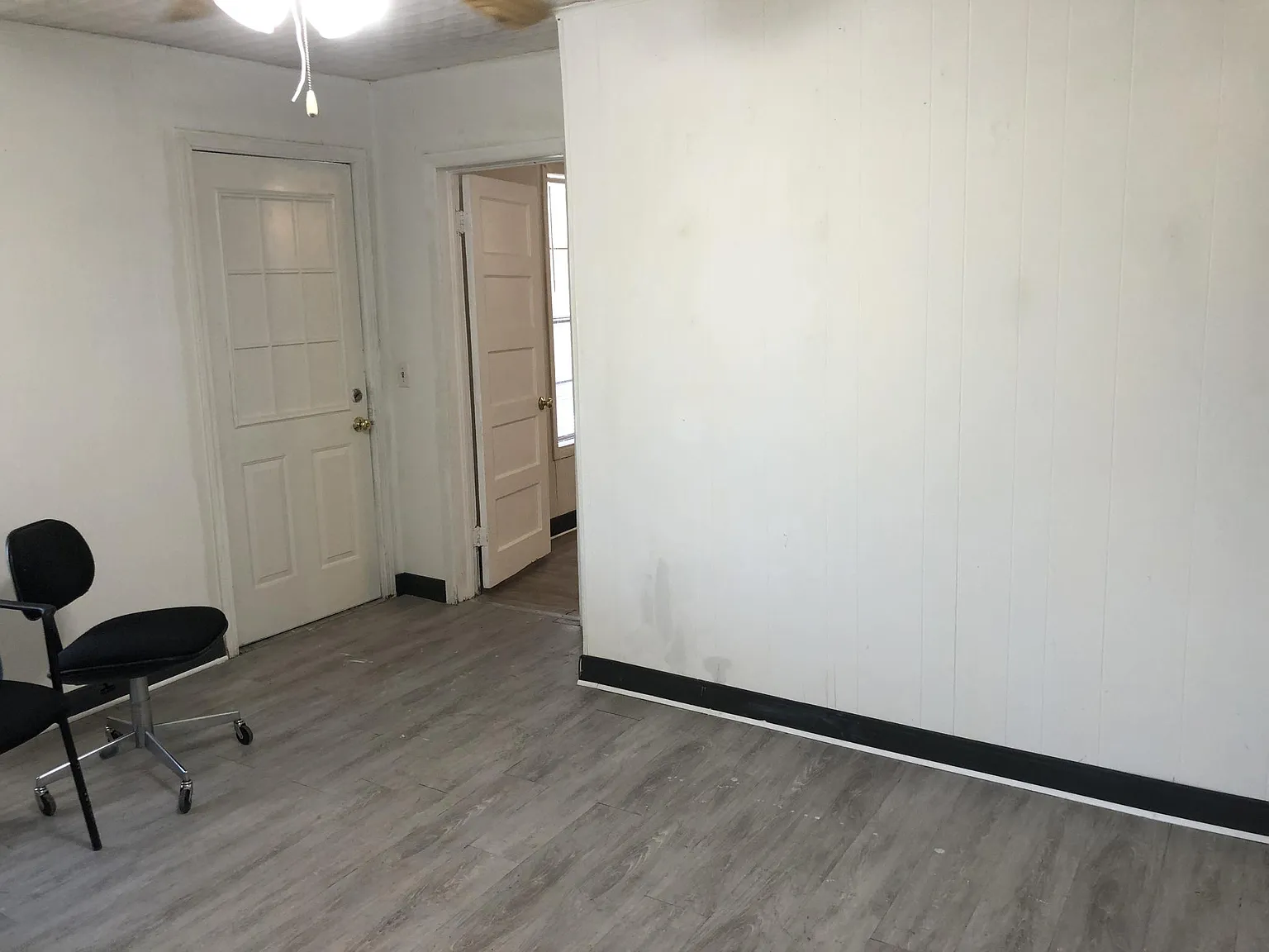 116 W College Ave — Photo 2