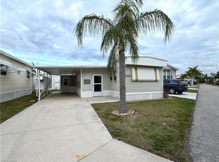 20581 River DR, ESTERO, FL 33928