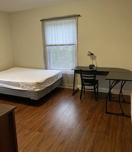 112 Ferris Pl #1 Photo 1