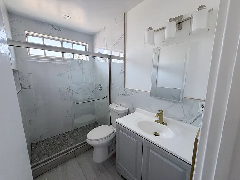 1223 N Kingsley Dr #7 — Photo 33