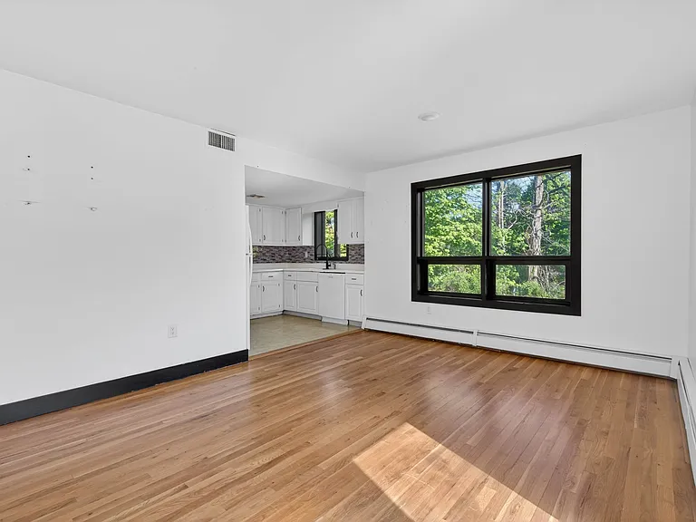 40 Felter Hill Rd — Photo 10