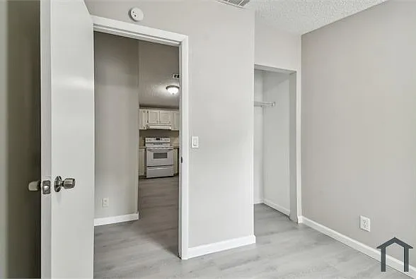 10607 Bay Hills Cir — Photo 16