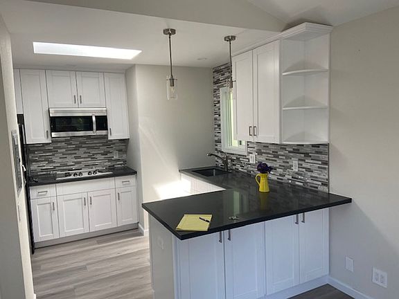 2nd image of 610 E 5th Ave