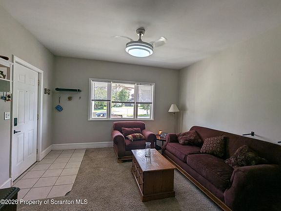 4th image of 214 S Fillmore Ave