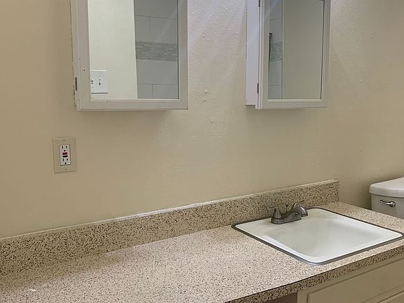 5th image of 533 & 537 Palomas Dr SE #537