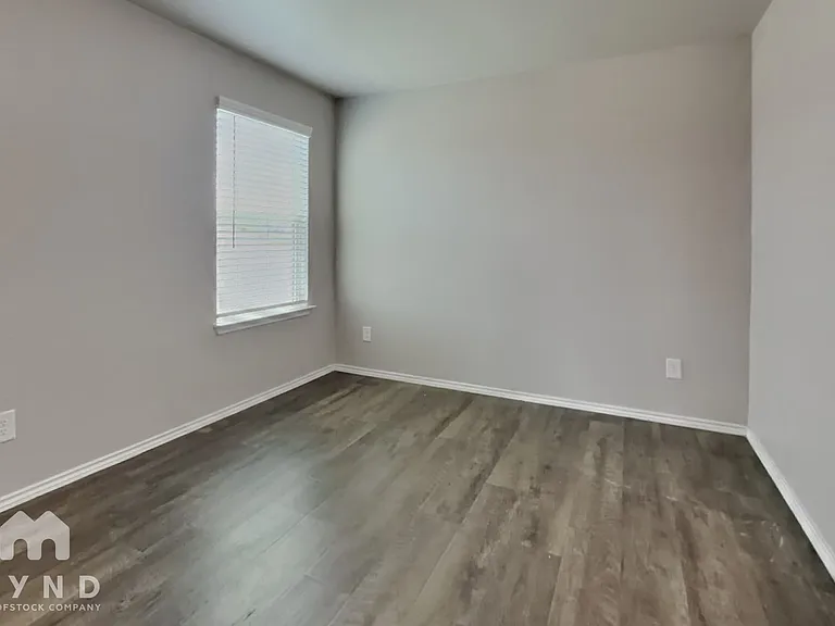246 Savage St — Photo 16