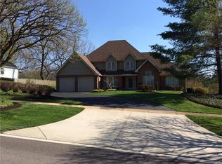 1222 Carman Rd, Ballwin, MO 63021