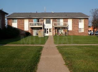 825 S Grand Ave APT 6, Fowlerville, MI 48836