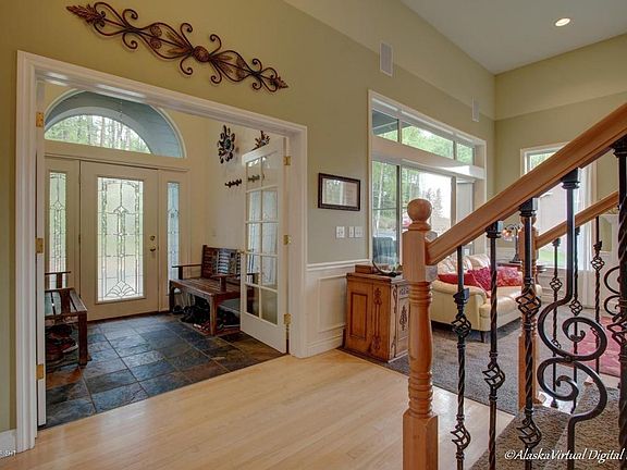 4th image of 7453 Park West Cir