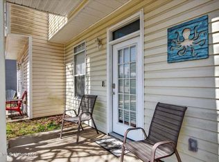 1283 Century Oaks Dr APT B, Gulfport, MS 39507