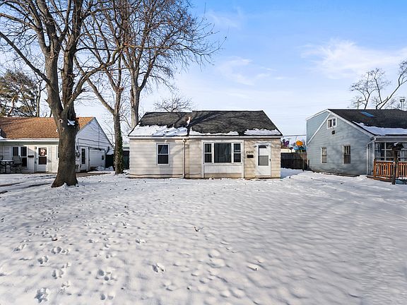 2nd image of 10600 Troy St