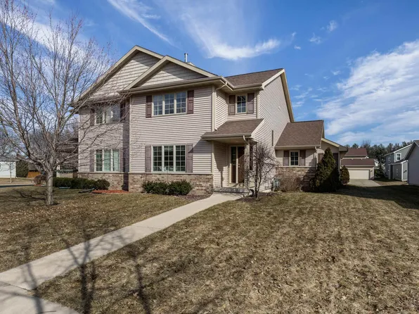 2666 Dungarvan Rd, Fitchburg, WI 53711