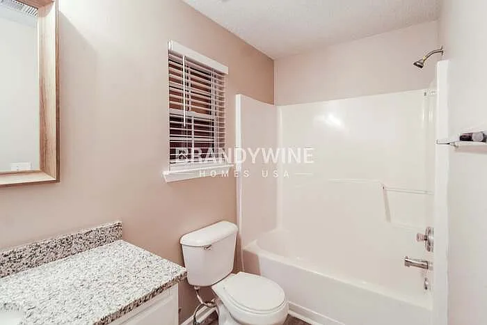 204 Lossie Ln — Photo 11