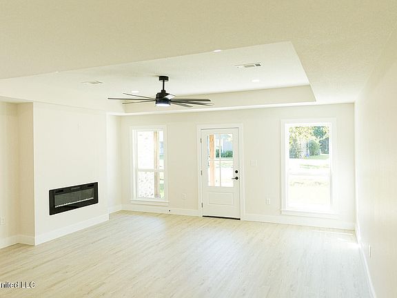 5th image of 1705 Barracuda Dr