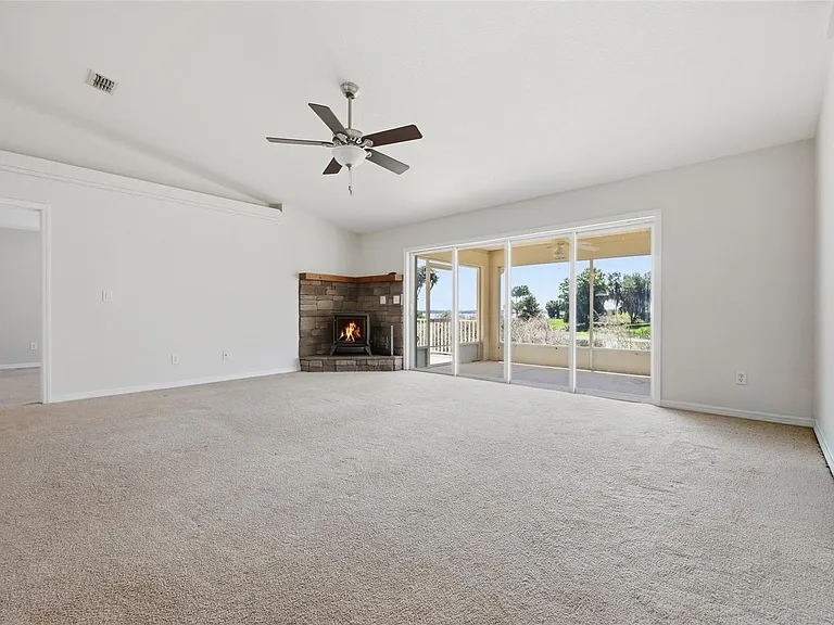 21395 NW 39th Ct — Photo 5
