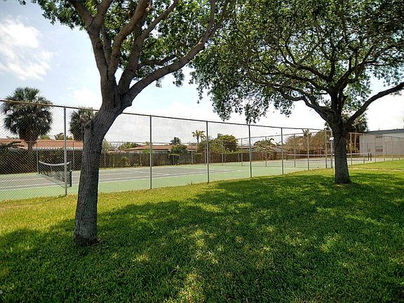 4th image of 451 Ibis Ln #451