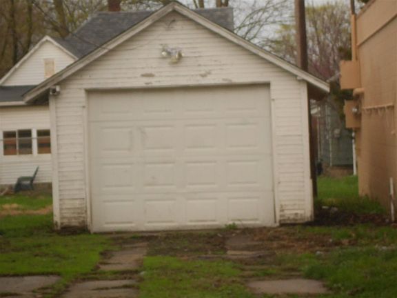 4th image of 2405 N 13th St