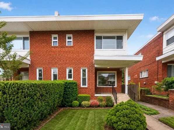 655 Kensington Pl NE, Washington, DC 20011