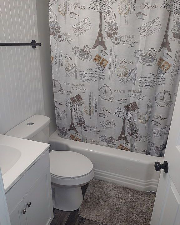 1st image of 504 Mingea St