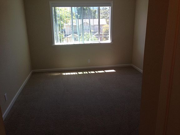 3rd image of 149 Jackson Ave #Skfgckzq1