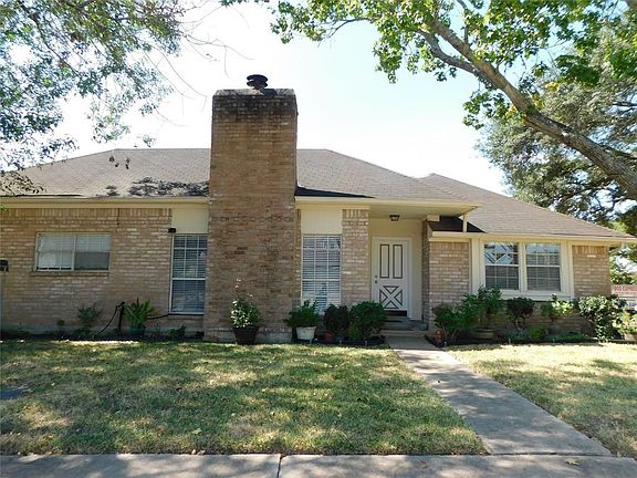 2nd image of 1223 Ashwood Dr