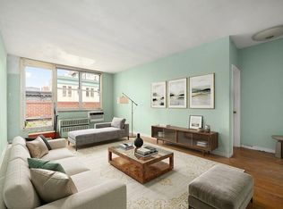 180 Thompson St APT 6D, Manhattan, NY 10012