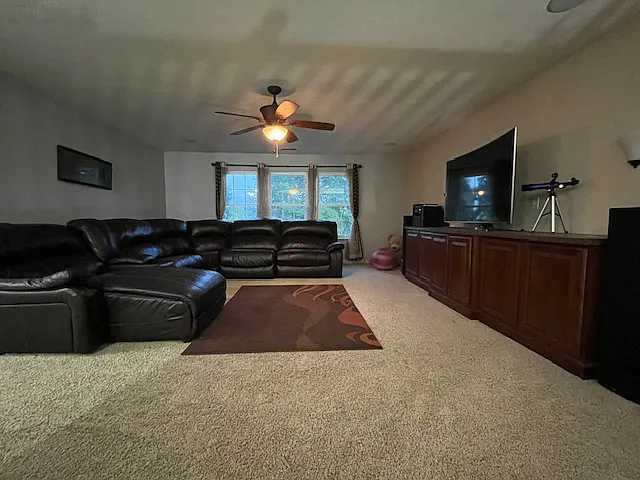 1961 Westminster Pl — Photo 18